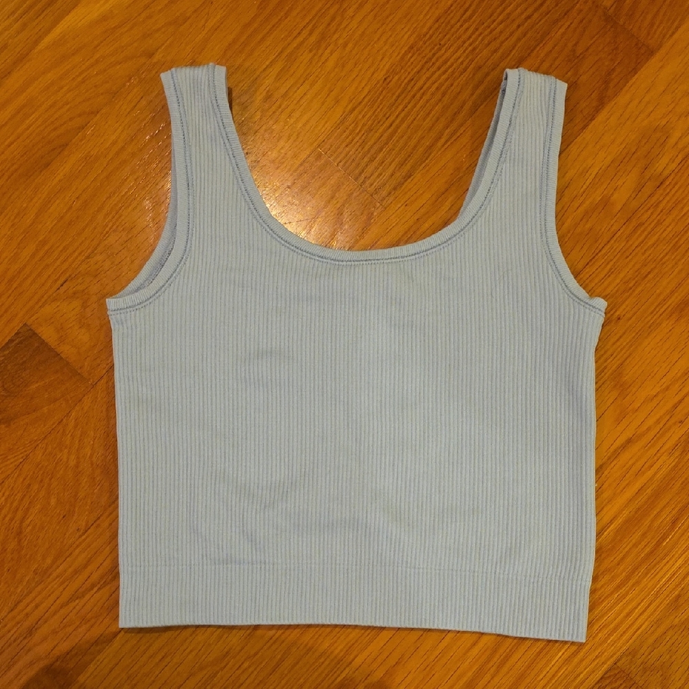 Athleta Girl Light Green Ribbed Crop Top.  Size 8-10y